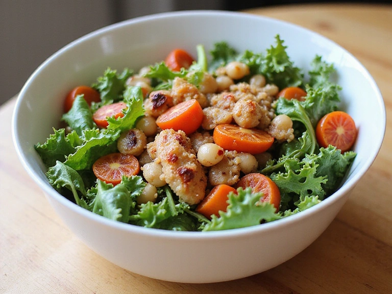 Una colorida y equilibrada ensalada con verduras frescas, proteínas y granos, servida en un tazón moderno.